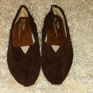 TOMS, brown corderoy. SIZE 8.5